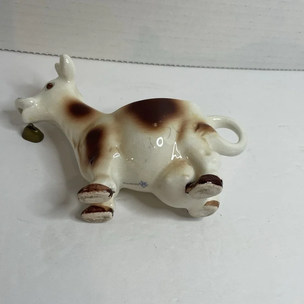 Vintage GOEBEL GERMANY Porcelain Cow Creamer, 5 3/4